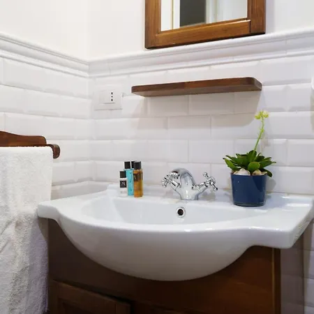 Quattro Torri Bed & Breakfast